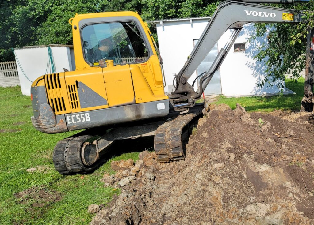 Usługi koparką - prace ziemne Wodmix Pacanów